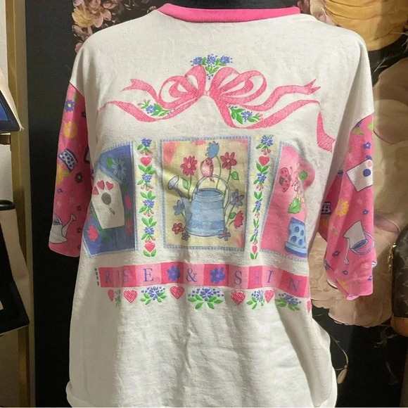 Cute Medium pink gardening Tee - Picture 4 of 9